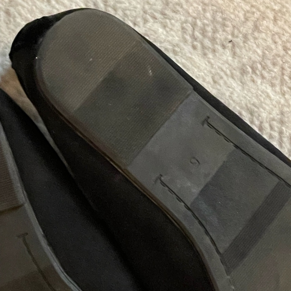Old Navy Girl’s Black ballet Flats Mary Jane’s with big velvet Bow 5 big kids - Picture 8 of 14